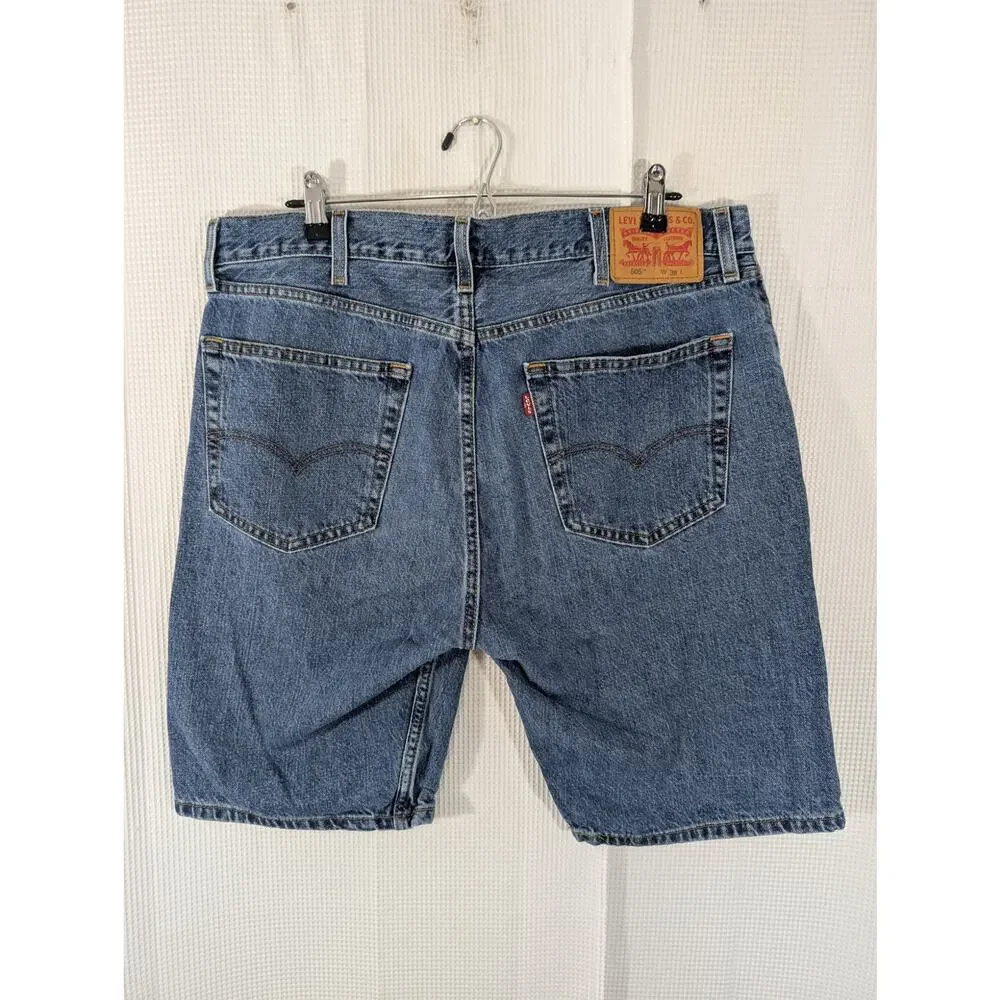 Levis measurements waist